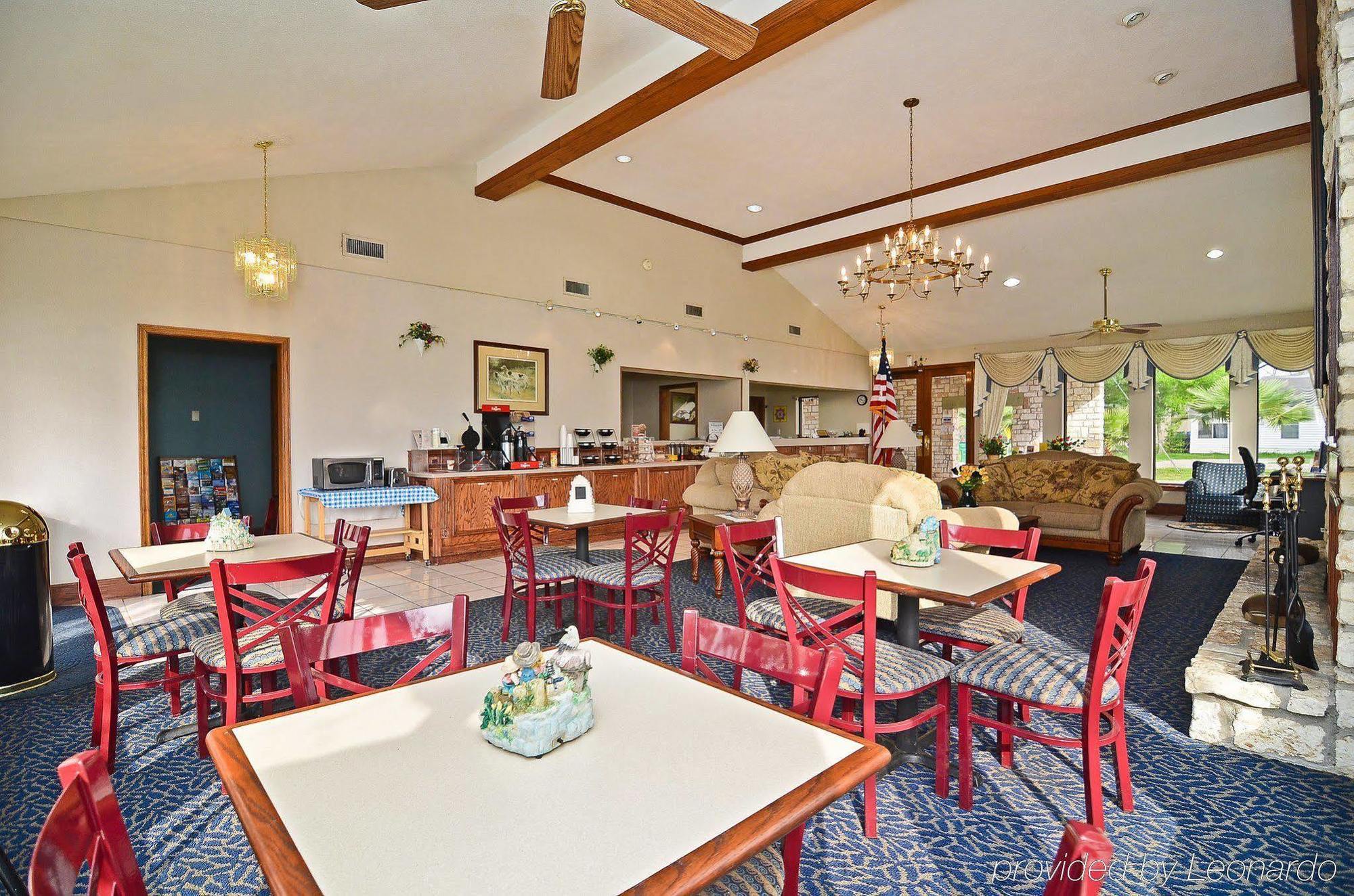 Americas Best Value Inn West Columbia Restaurace fotografie