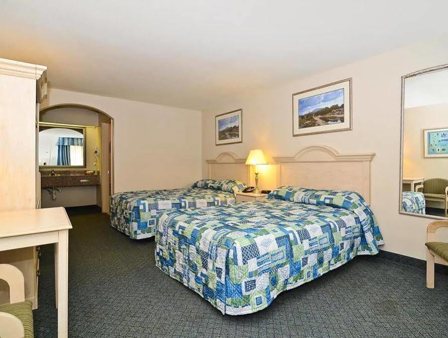 Americas Best Value Inn West Columbia Exteriér fotografie
